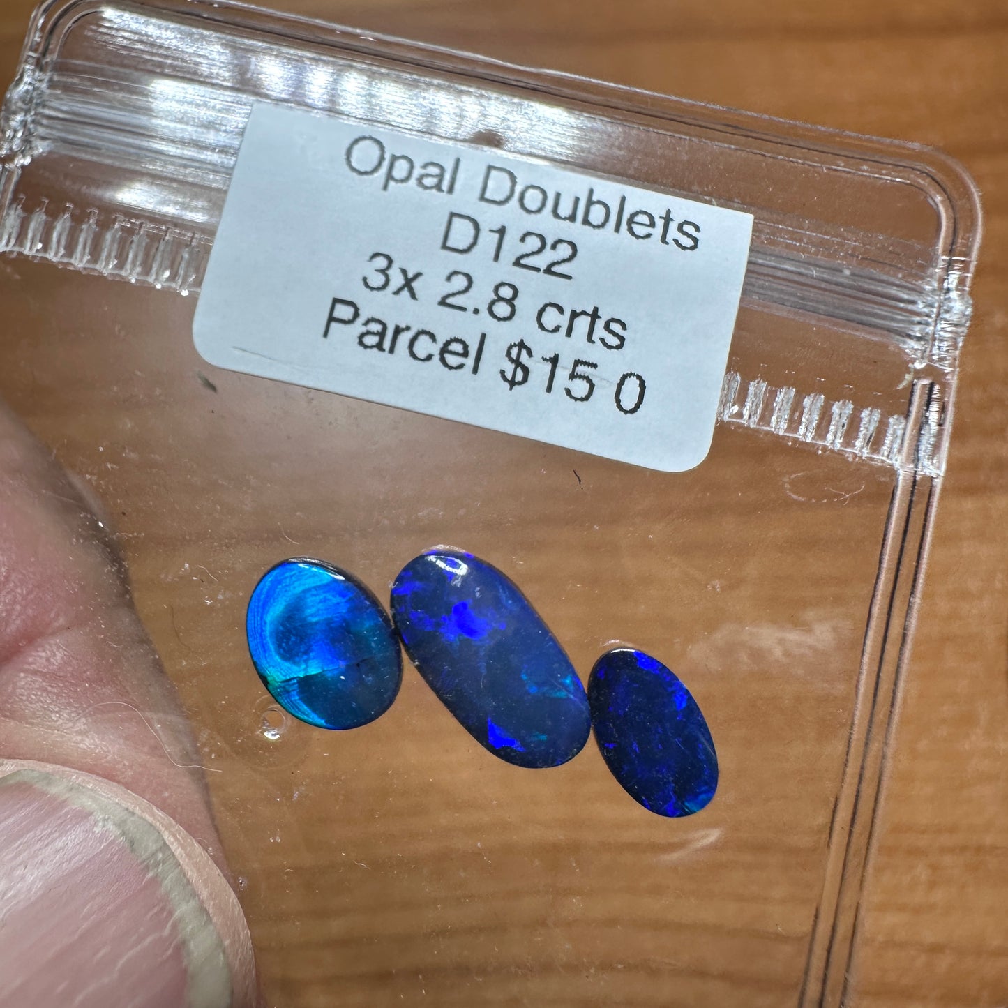 D122-1 Parcel Black Opal Doublets