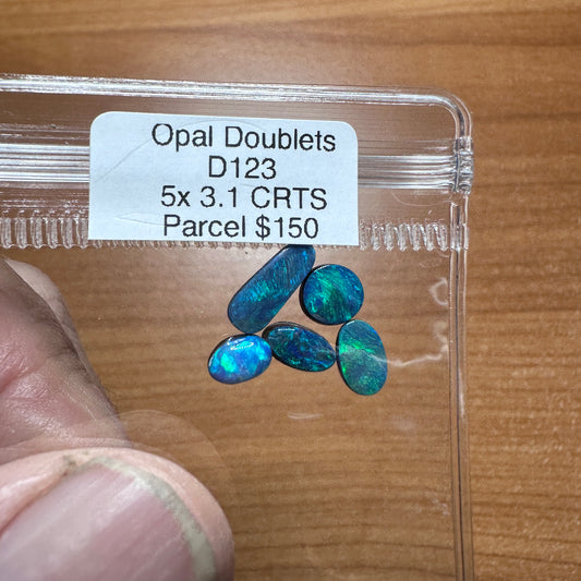 D123 Parcel Black Opal Doublets